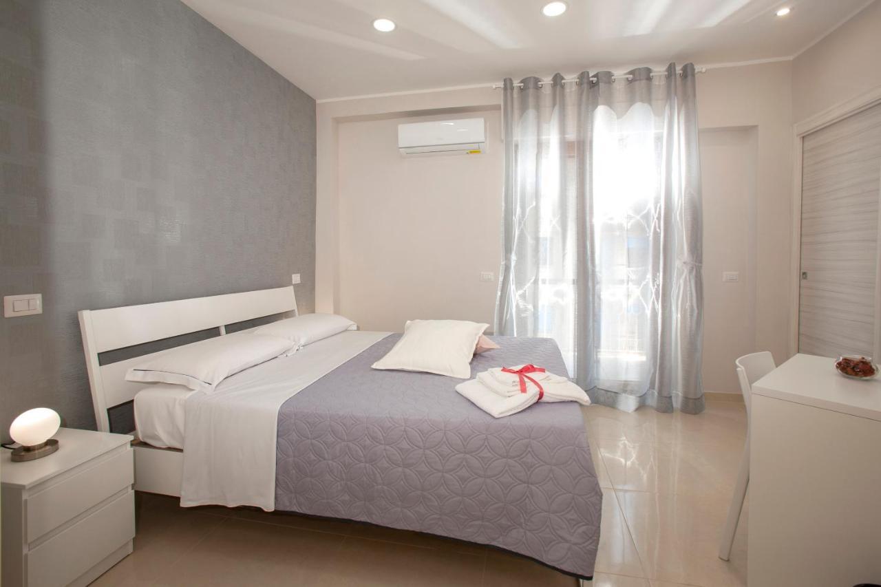 B&B Relax In Помпей Екстериор снимка