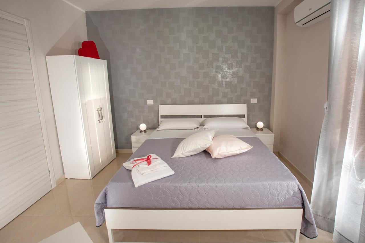 B&B Relax In Помпей Екстериор снимка