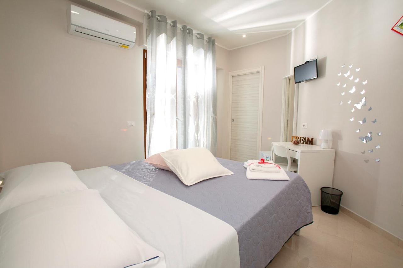 B&B Relax In Помпей Екстериор снимка